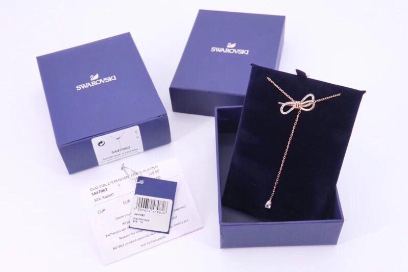 Swarovski Necklace 03lyr90